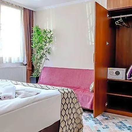 Hall Sultanahmet